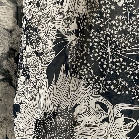 Donated ⭐️ Liberty of London Beautiful, Sheer Fabric Halter Size M - Picture 3 of 8